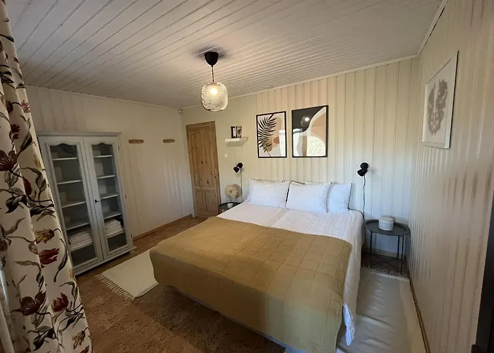 Fahal Guesthouse Dom wakacyjny Vezseny
